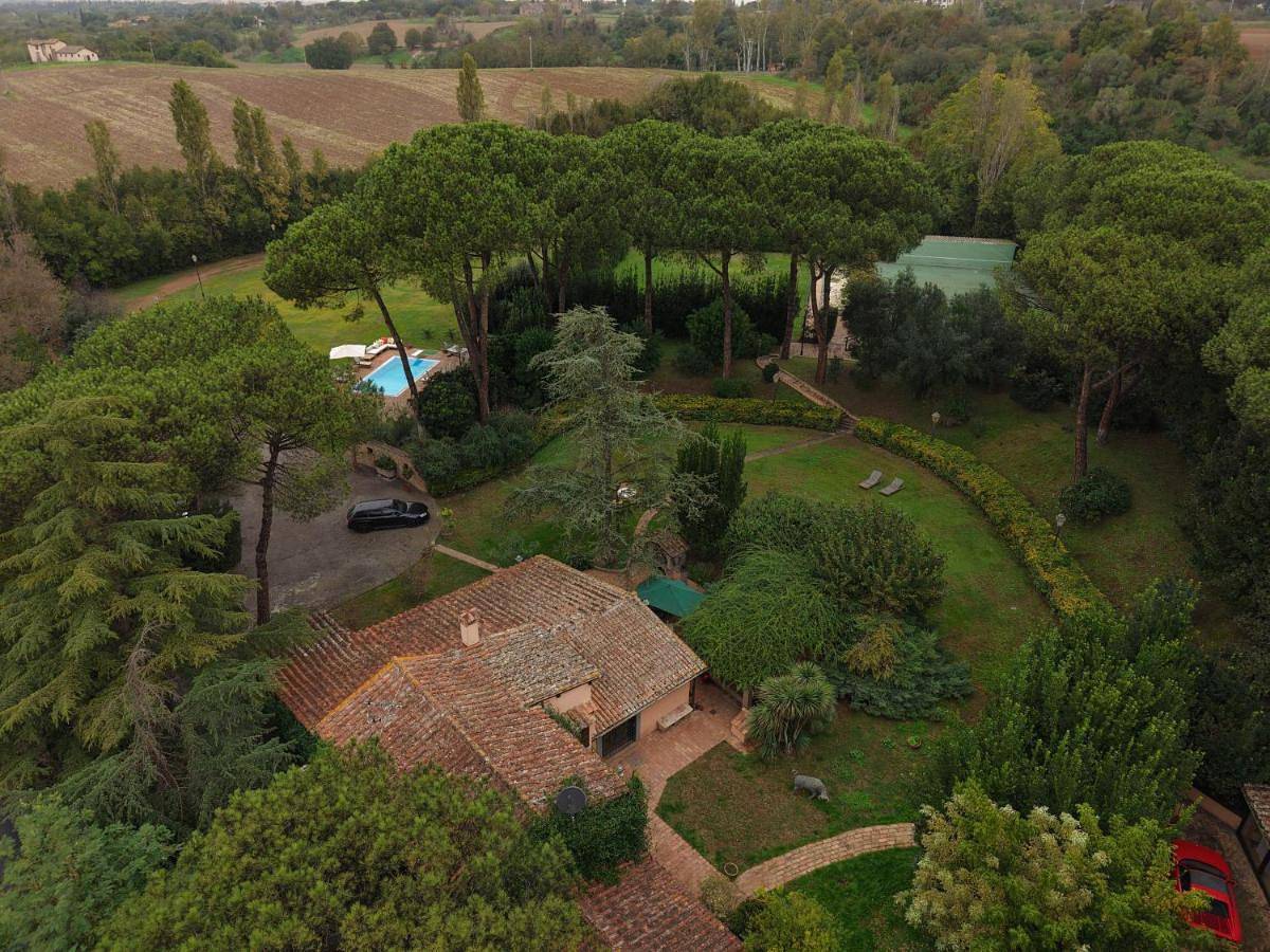 Villa Bovari - Appia Antica in Roma, Provincia di Roma