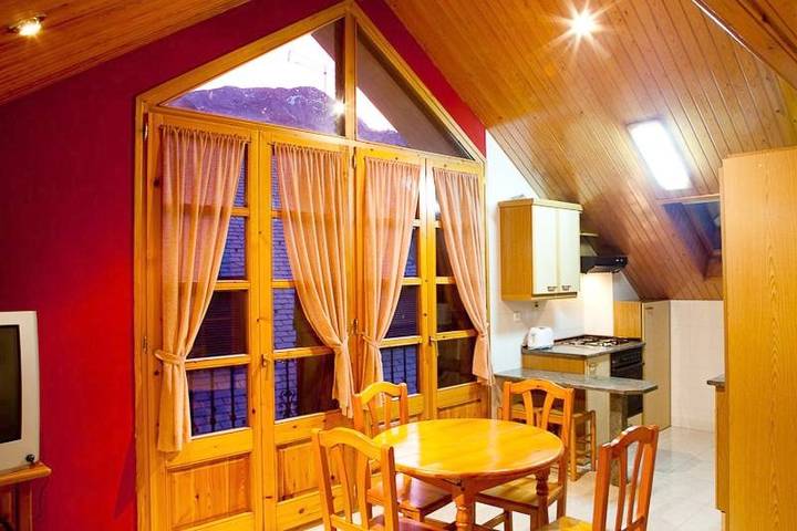 Gîte pour 5 personnes, avec balcon à Bielsa - 4