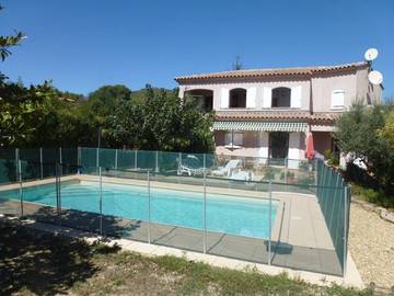 Location de vacances pour 2 personnes, avec piscine et jardin à Saint-Cyr-sur-Mer