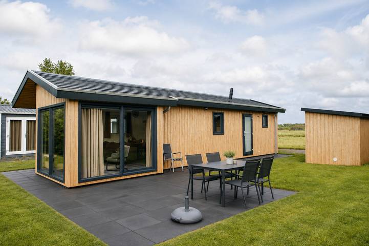 Maison de vacances pour 4 personnes, avec bassin pour enfant et vue sur le lac ainsi que balcon/terrasse et terrasse dans Drenthe