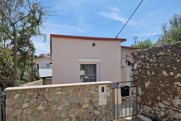 Ferienhaus für 3 Personen, mit Garten in Silo (Krk)