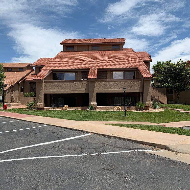 Ganze Wohnung, Komfortables Schlafen mit Resort-Annehmlichkeiten! in St. George, Zion Nationalpark