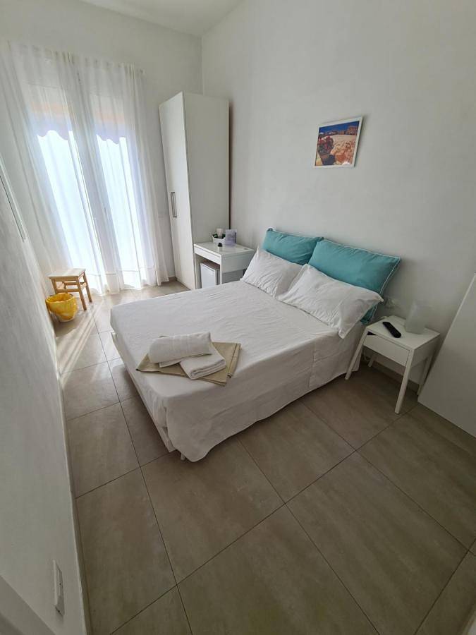 Alojamiento y desayuno para 3 personas, con balcón - 1