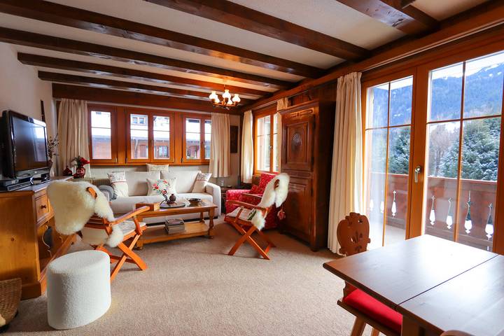 Ganze Ferienwohnung, Appartement Le Crocus, (Rougemont) - 2 chambres à coucher, 80m², 4 personnes in Rougemont, Pays-d'Enhaut Region