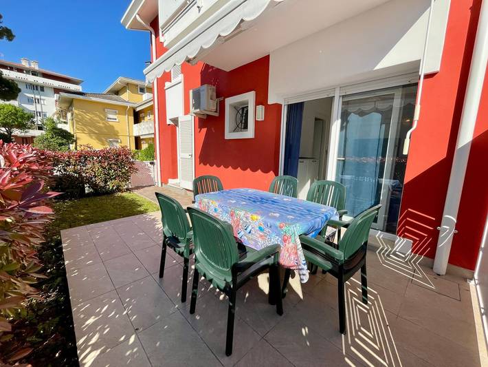 Ganze Wohnung, Apartment mit privatem Garten in Porto Santa Margherita, Caorle