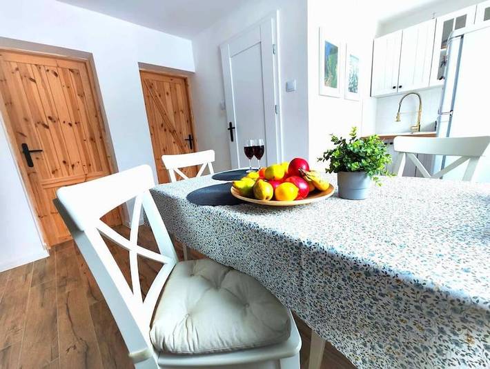 Apartament wakacyjny dla 6 osób, z Balkon i Widok na jezioro oraz Widok w Jezioro Narie