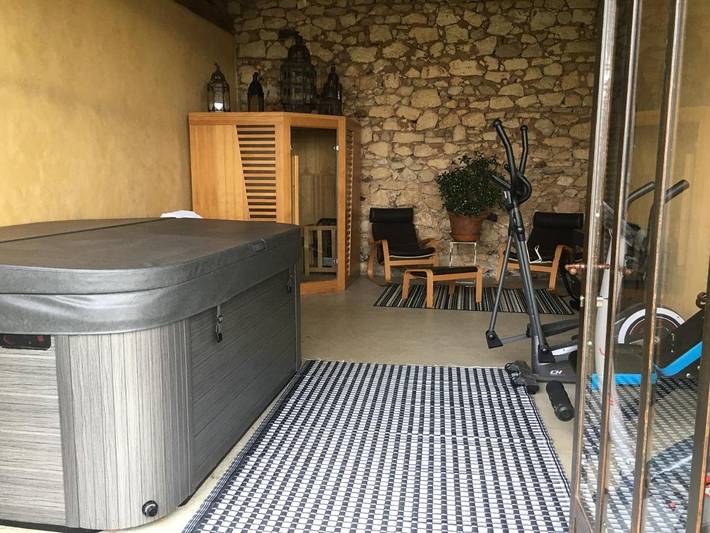 Chambre d’hôte pour 2 personnes, avec jardin et jacuzzi ainsi que piscine et sauna à Gargas - 4