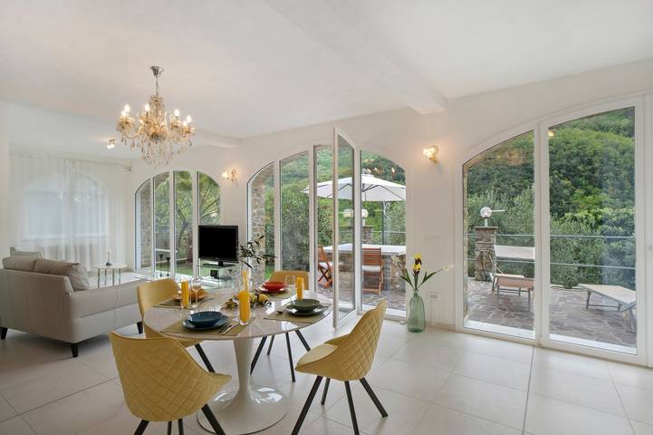 Geheel appartement, Appartement 'Loggia Oliveto' met Uitzicht op de Bergen, Wifi en Airconditioning in Bosco (Casanova Lerrone), Casanova Lerrone