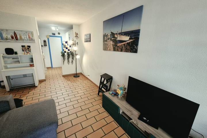 Apartamento entero, Sea View Apartment with Terraces & Pools in Saint-Mandrier-sur-Mer, Costa mediterránea (Francia)