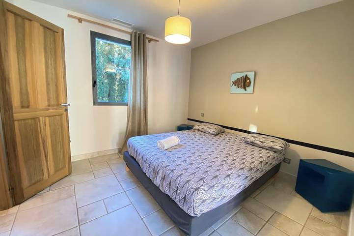 Location de vacances pour 12 personnes, avec terrasse et jardin à Armissan - 3