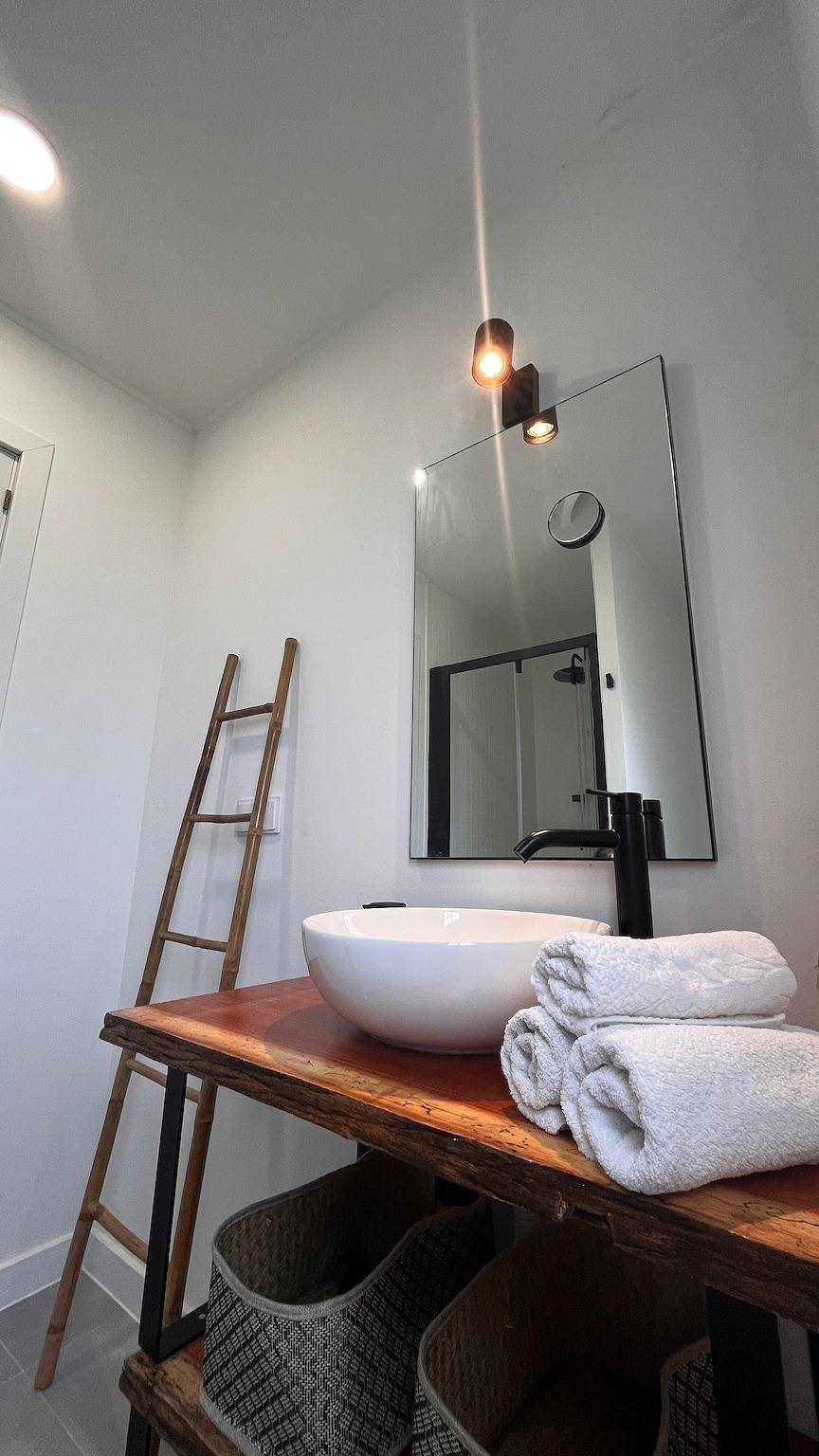 Casa de Férias 'Oliveira Brava T2' com Vista Serra, Piscina Privada e Wi-Fi in Porto Covo, Costa Alentejana