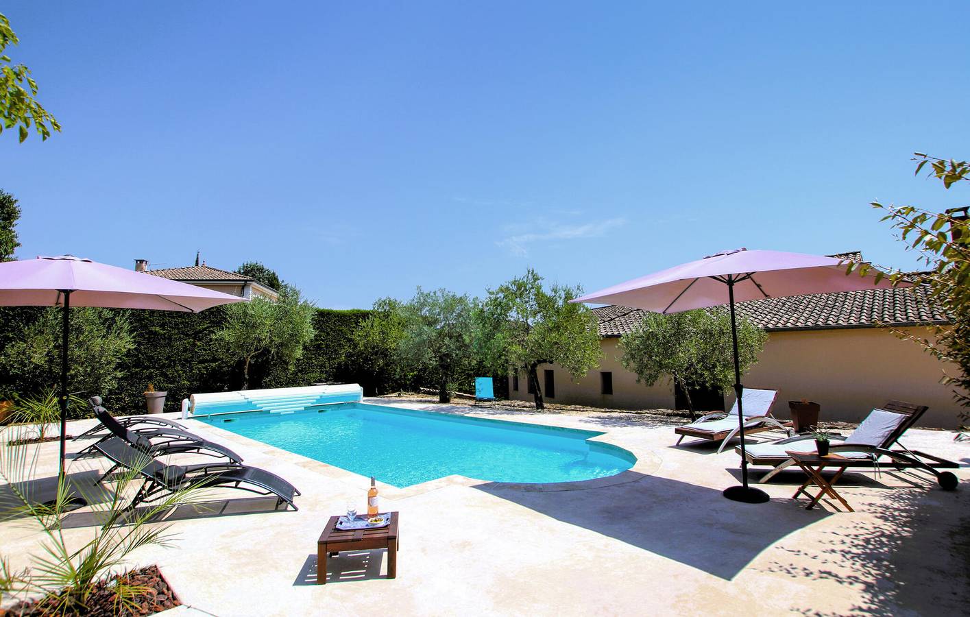 Levendige vakantieoase in Les Vans met zwembad & tuin in Les Vans, Parc naturel régional des Monts d'Ardèche