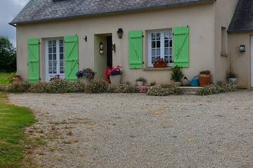 Gîte pour 6 personnes, avec jardin, animaux acceptés à Guimaëc