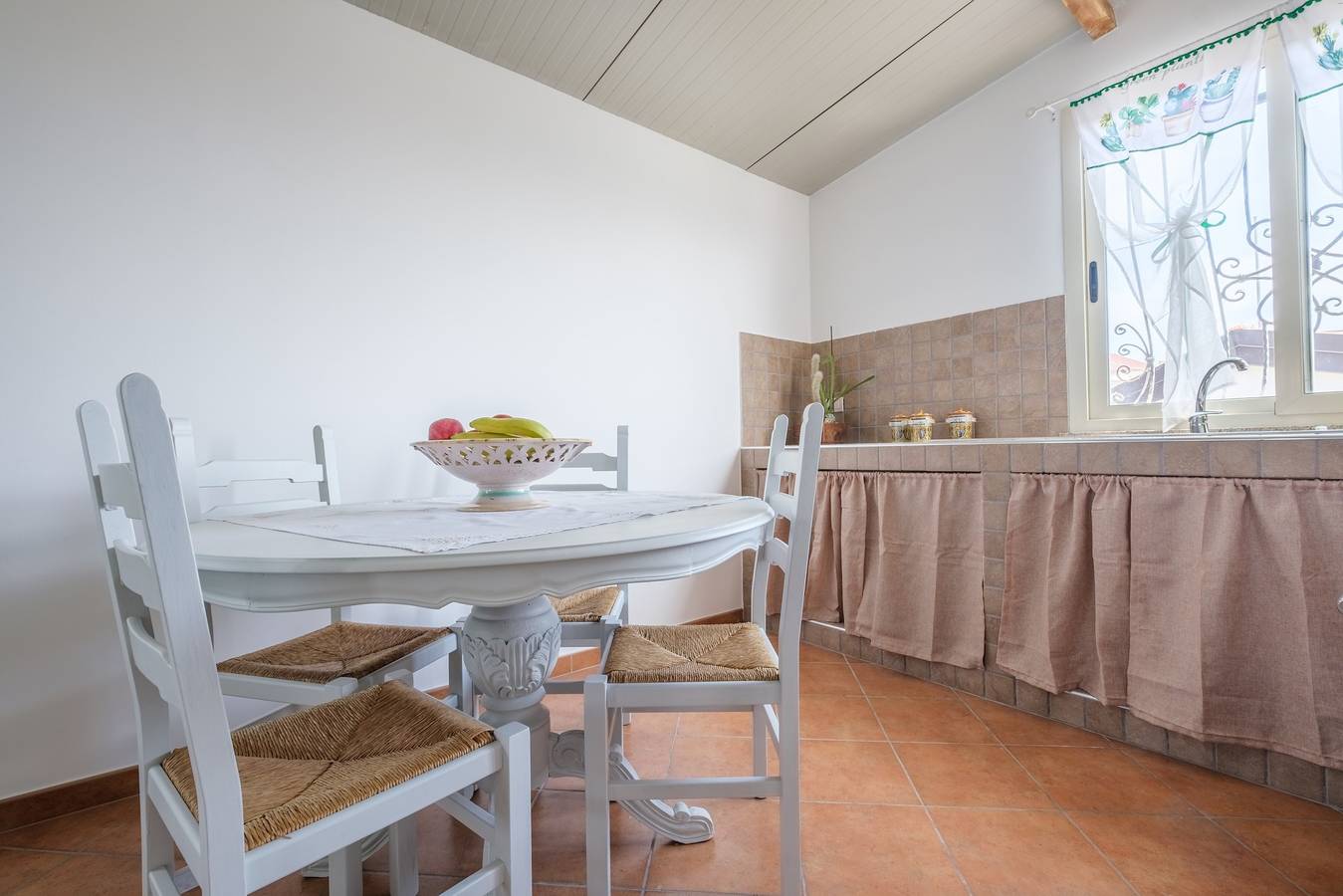 Apartamento entero, Apartamento 'Medusa' con balcón, Wi-Fi y aire acondicionado in Chianchitta, Taormina