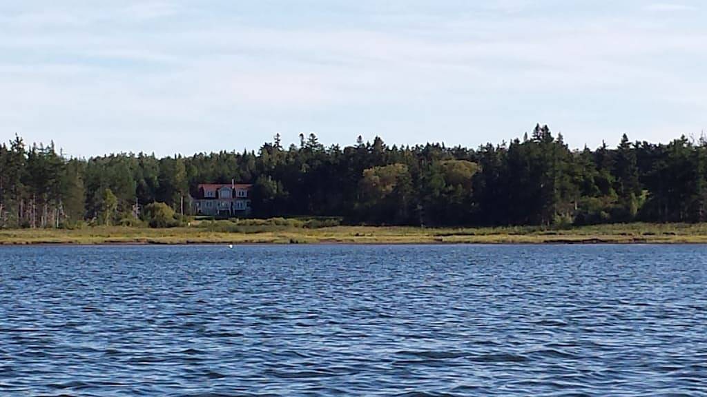 Für Familien oder romantische Kurzurlaube oder einen Rückzugsort erwartet Sie dieser schöne Raum! in Kings County (Kanada)