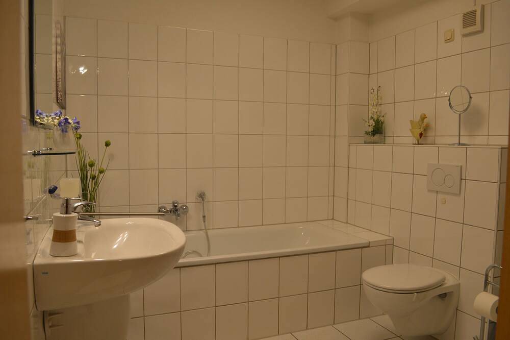 Ganze Wohnung, Ferienwohnung am Maienbach - Ferienwohnung in Bad Bramstedt, Kreis Segeberg