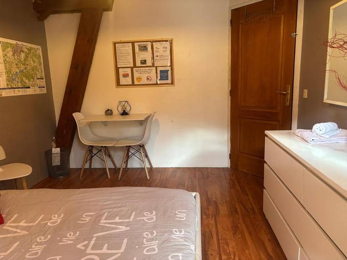 Chambre d’hôte pour 3 personnes, avec balcon et vue ainsi que jardin et vue sur le lac dans Lac de Serre-Ponçon - 4