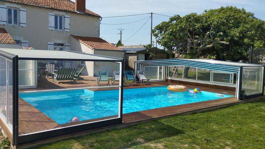 Chambre d’hôte pour 2 personnes, avec vue ainsi que jardin et piscine à Thairé - 2