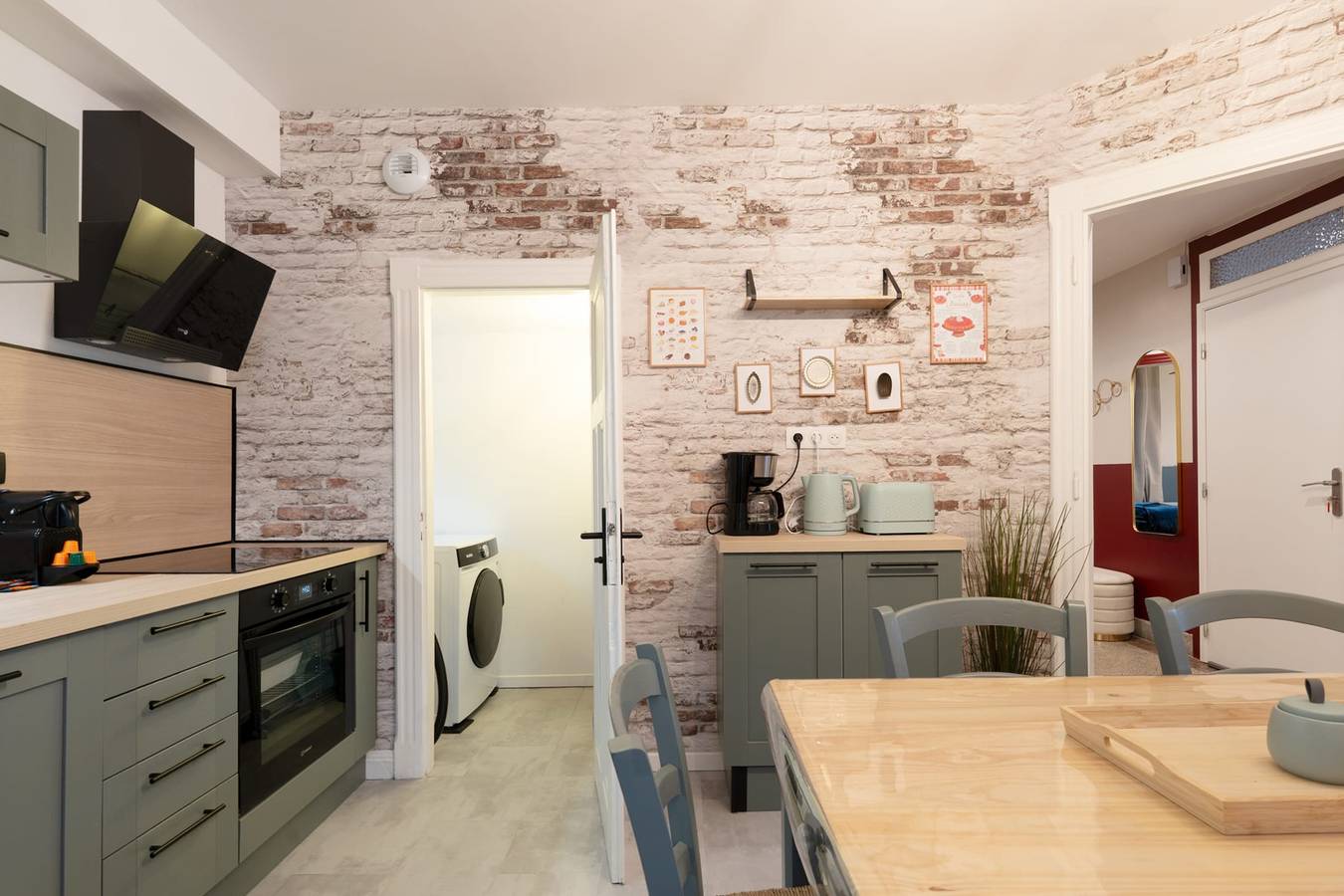 Ganze Wohnung, Ferienwohnung für 5 Personen mit Balkon in Metz, Metz Region