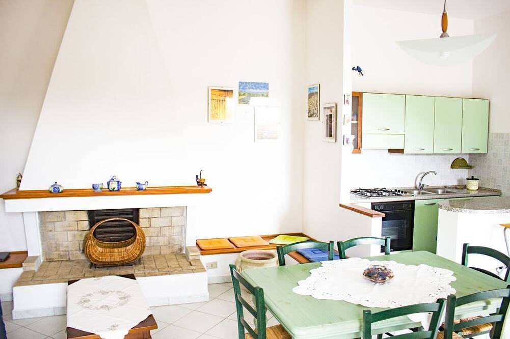 Apartamento entero, Casa \"Sa Nespula\", capacidad para 5 500 metros del mar in Santa Maria Navarrese, Provincia de Ogliastra