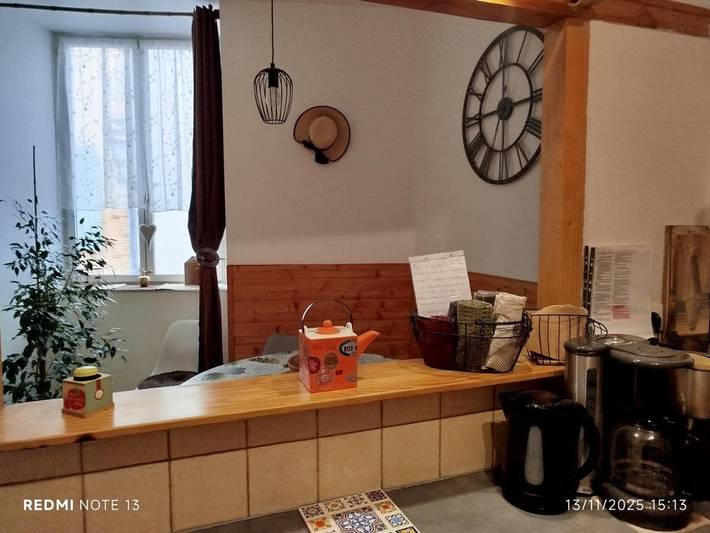 Gîte pour 6 personnes, avec terrasse dans Office De Tourisme De Pays Des Vallees D Ax - 4