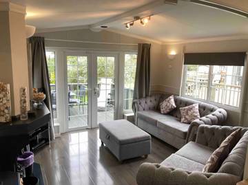 Caravan for 4 People in Pembrokeshire, South-Wales, Photo 2