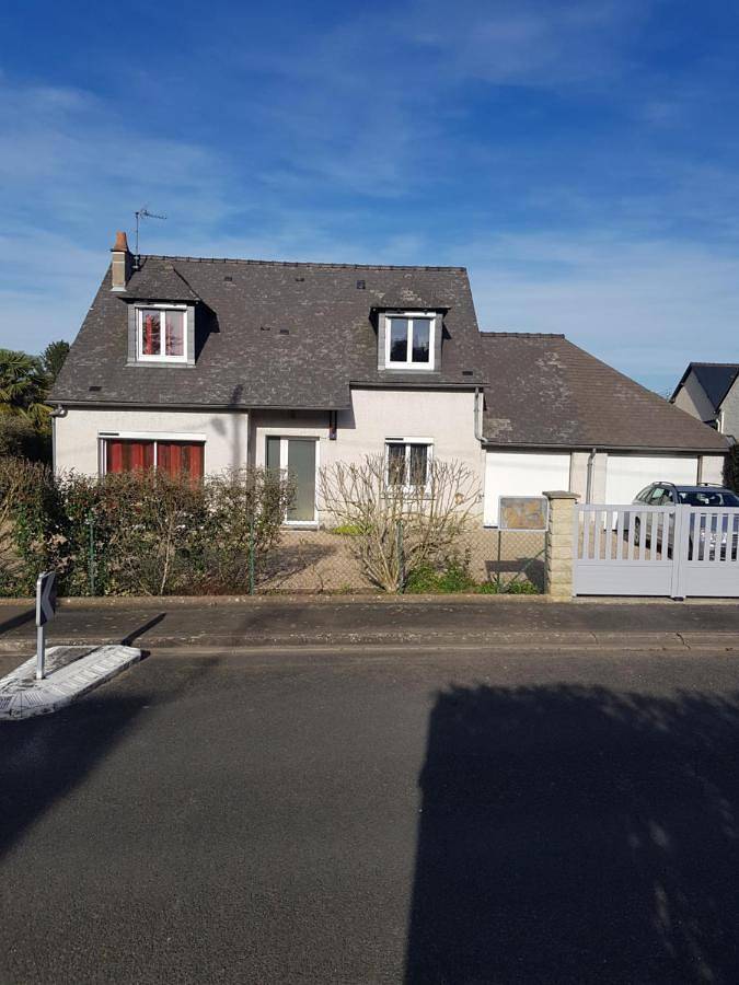 Double Room with Private Bathroom in Amboise, Région de Tours
