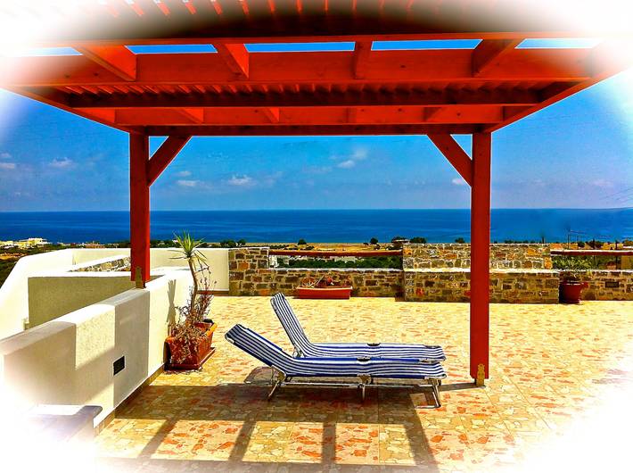 Vakantieappartement voor 5 personen, with uitzicht op zee and uitzicht as well as balkon/terras op Kreta
