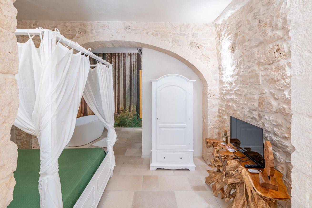 Entire apartment, Princess Suite 1 by Rentbeat  in Martina Franca, Taranto Province