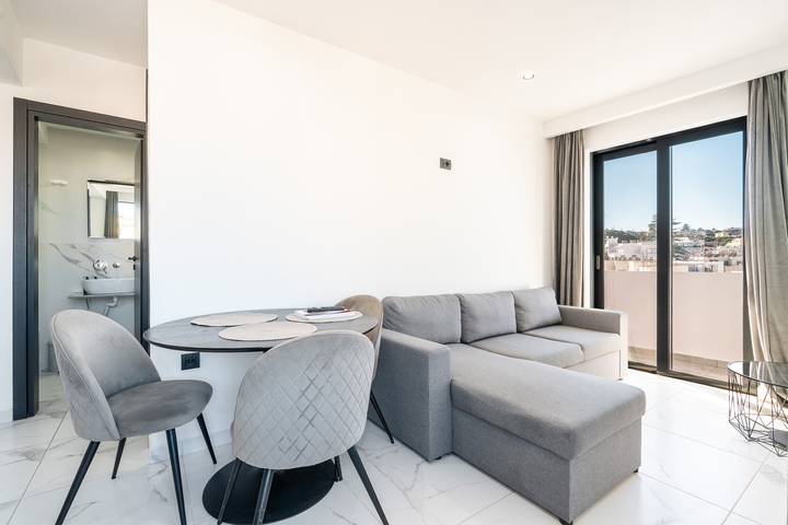 Vakantieappartement voor 3 personen, met balkon in Rhodos Stad