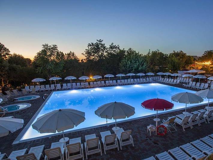 Hu Roma Camping in Town - Bungalow 3 personen - Deluxe in Rom, Rom Provinz