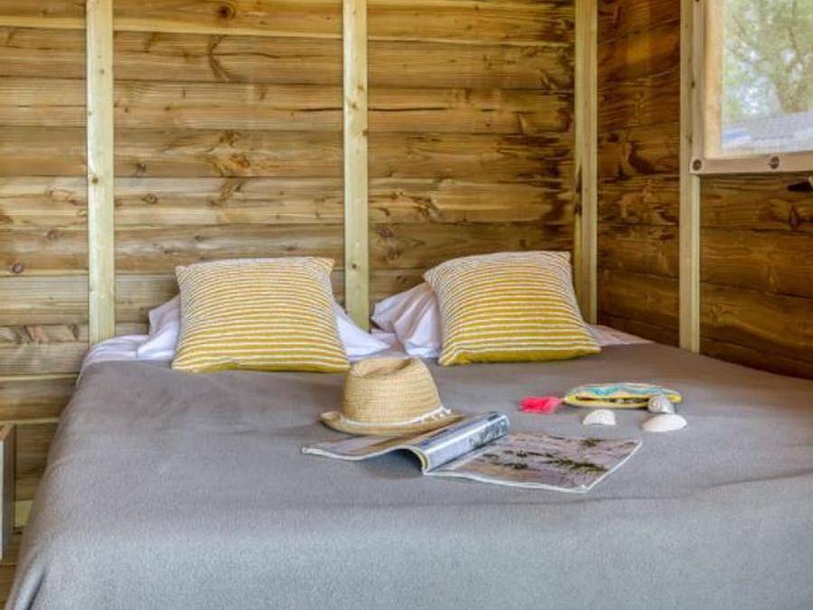 Camping Romanée - Les Grottes De Roffy - Wohnzelt auz holz 4 personen - Lodge Komfort 2 Zimmer in Sainte-Nathalène, Périgord Noir