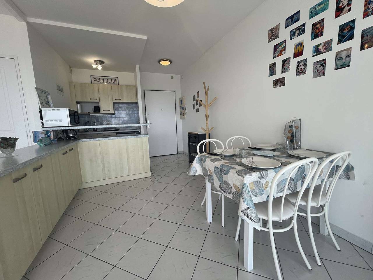 Hel lejlighed, Pleasant studio for 2 near beach, La Rochelle in La Rochelle, La Rochelle Området