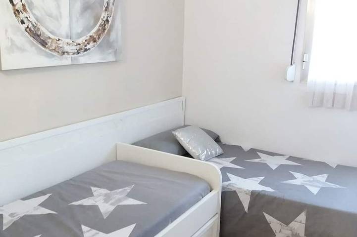 Apartamento entero, Moderno apartamento primera linea de mar con aire acondicionado in Platja de Sant Salvador (el Vendrell), Vendrell