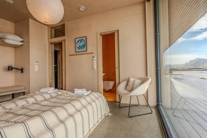 Exclusive Beach House Ramberg – Your Private Oasis in Flakstad