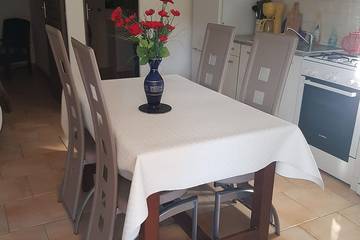 Gîte pour 4 personnes, avec jardin, animaux acceptés à Monacia-d'Aullène
