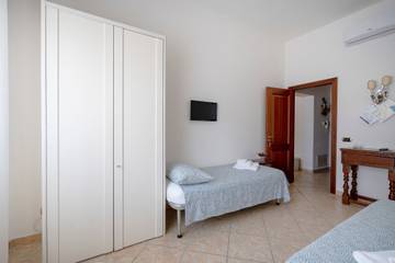 B&b per 3 Persone in Bari, Provincia di Bari, Foto 4