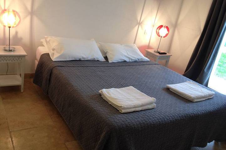 Location de vacances pour 4 personnes, avec jardin à Caumont-sur-Durance - 2