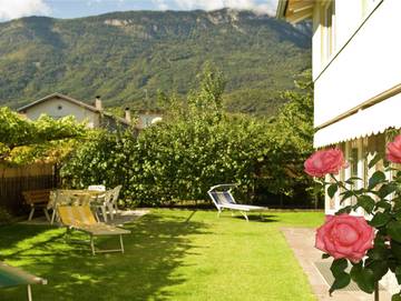 Ferienwohnung für 3 Personen in Eppan an der Weinstraße, Nonsberggruppe, Bild 4