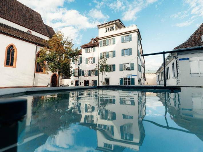 B&B für 2 Personen, mit Terrasse und Ausblick in Basel