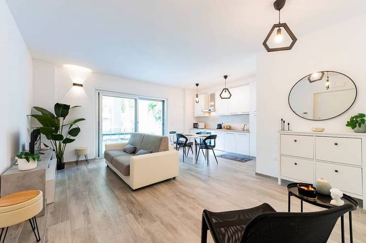 Apartamento de vacaciones para 4 personas, con balcón y jardín - 1