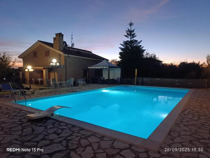 Villa pour 10 personnes, avec sauna et piscine ainsi que jardin et vue, animaux acceptés - 1