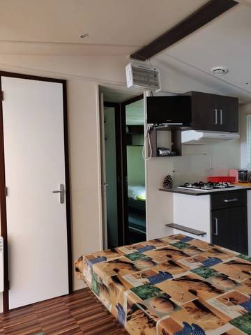 Casa Rodante para 9 Personas en Arces, Saintes region, Foto 3