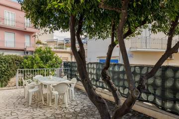 Ferienwohnung für 6 Personen, mit Garten in Marina di Ragusa
