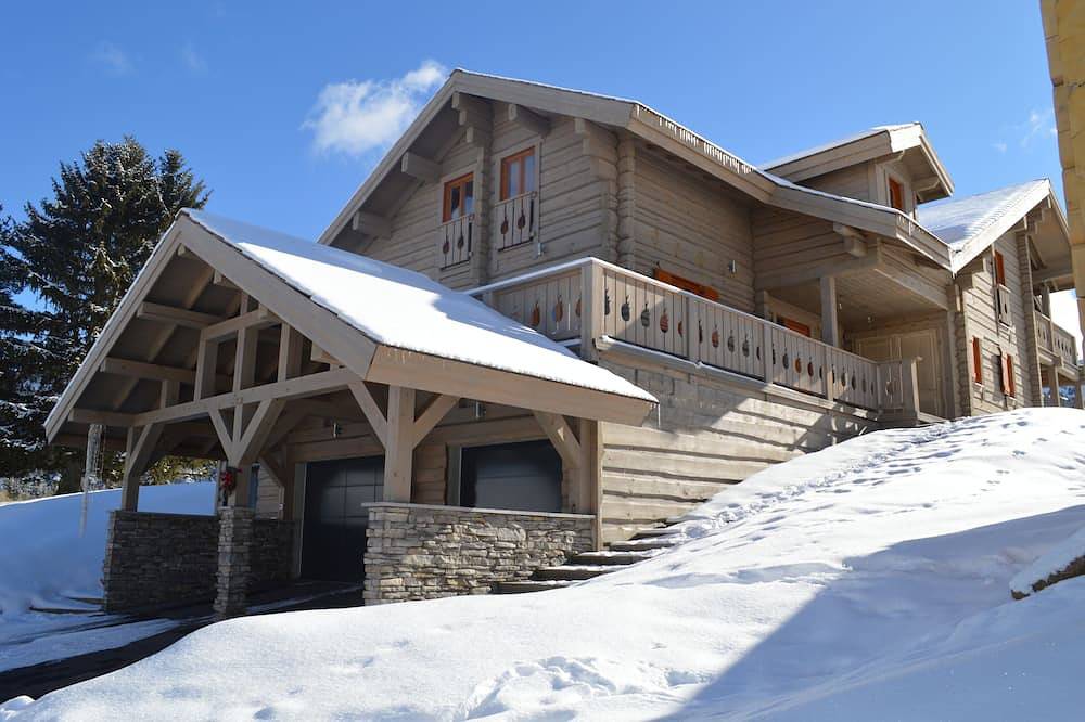 Top-of-the-range chalet 5 minutes from the village and slopes in La Joue du Loup, Le Dévoluy