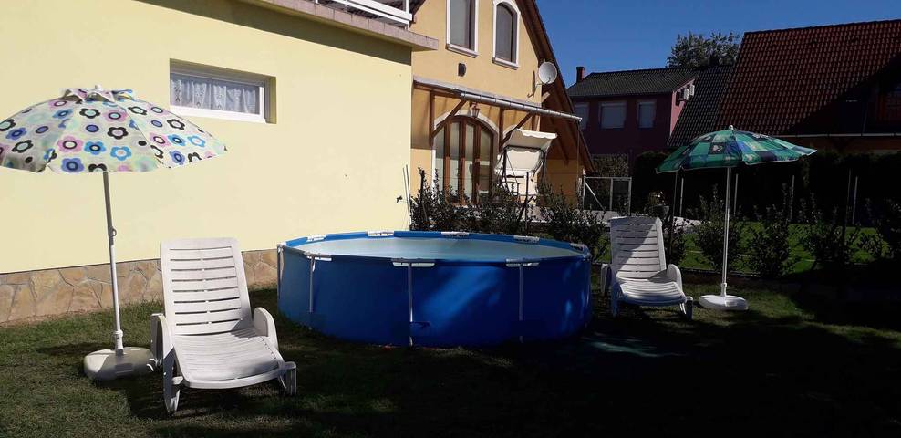 Ferienhaus für 12 Personen, mit Balkon und Garten in Balatonlelle - 3