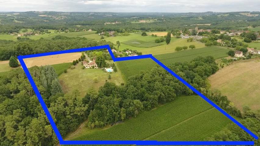 Location de vacances pour 4 personnes, avec jardin ainsi que vue et piscine à Marquay - 4