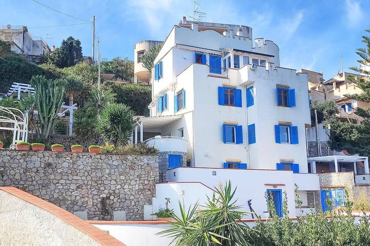 Stunning home in Altavilla Milicia in Torre Colonna-Sperone, Altavilla Milicia