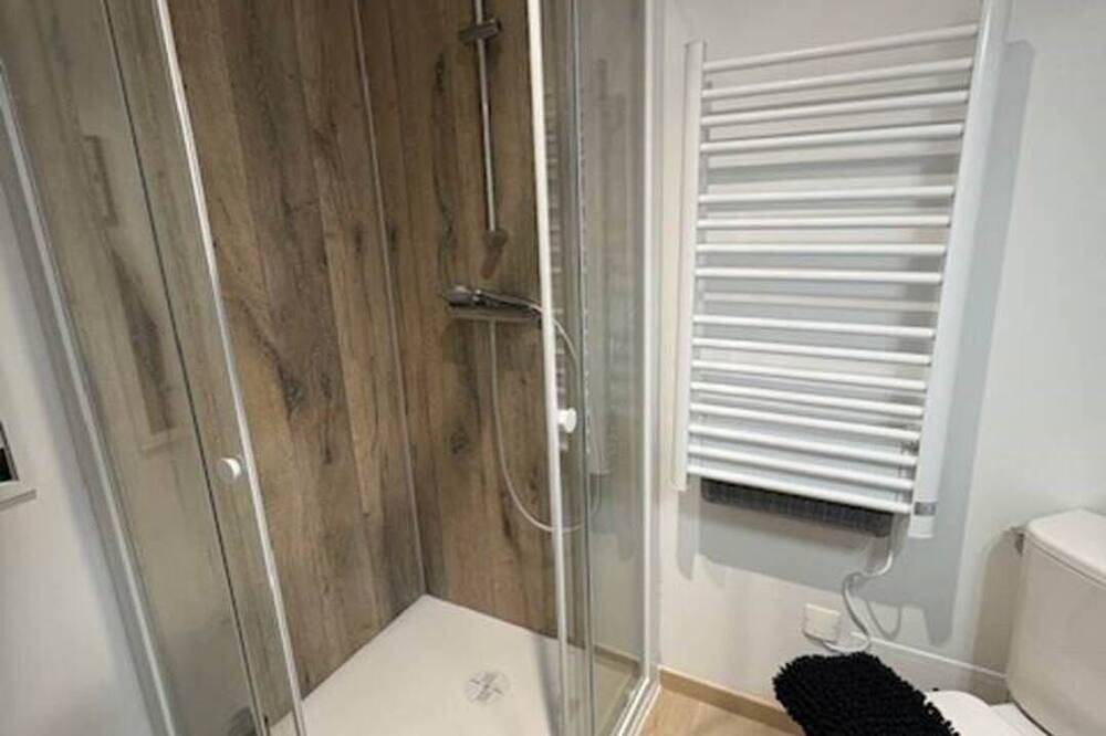 Entire apartment, Le - Studio - Louana in Aubusson, Aubusson region