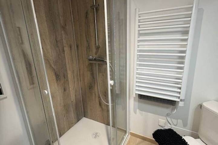 Appartement entier, Le - Studio - Louana in Aubusson, Région d'Aubussargues